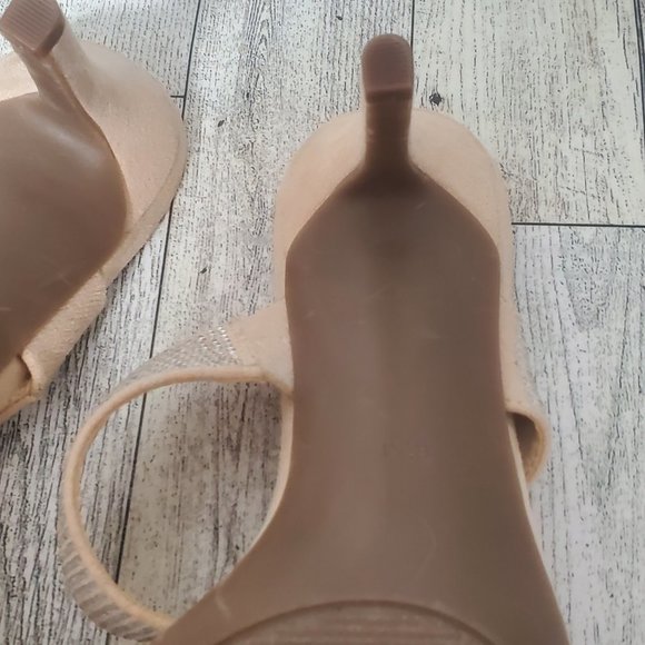 Women's GUESS Mia Double Strap Sparkly Kitten heels. Beige with clear strap 6.5M - Picture 11 of 14